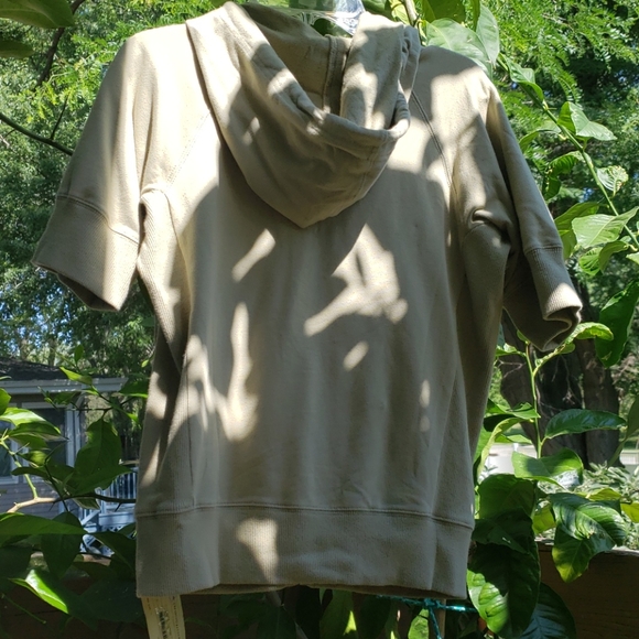 Da-Nang S Short Sleeve Zip Hoodir - Picture 3 of 7